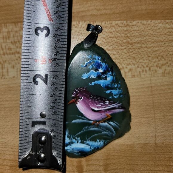 Green Agate Pendant With Painted Bird - Picture 5 of 5